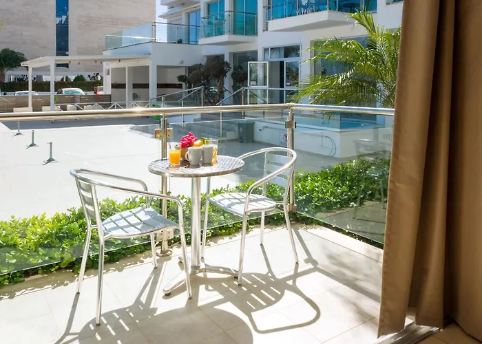 Alicia - Coralli Beachfront Apartmán Paralimni