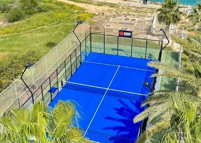 Alicia - Coralli Beachfront * Paralimni