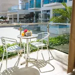 Alicia - Coralli Beachfront Apartament Paralimni