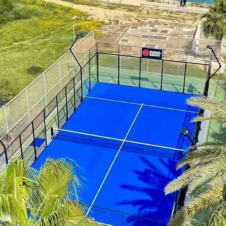 Alicia - Coralli Beachfront * Paralímni